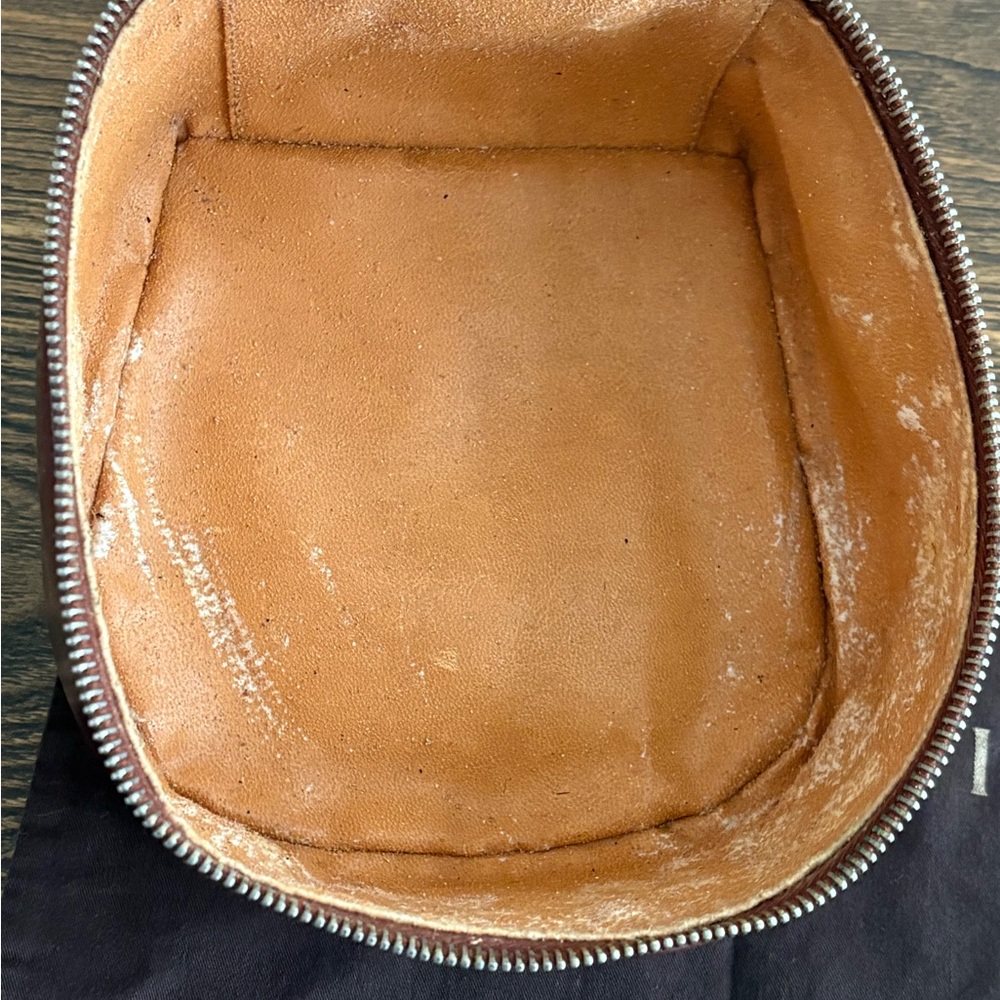 Gucci Vintage Burgundy Leather HandBag/Cosmetic Case w/ Dust Bag and COA - Picture 9 of 10